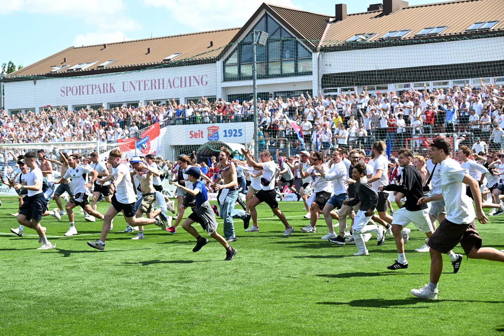 Der Sportpark Unterhaching war für das Rostock-Spiel gesperrt. — © Angelika Warmuth/dpa