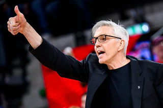 Gordon Herbert konnte sich über einen Sieg seines Teams freuen — © Tom Weller/dpa