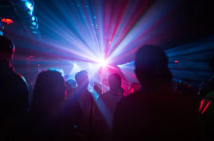 In München, Nürnberg und Erlangen gibt es in diesem Jahr Partys aus Protest gegen das Tanzverbot. — © picture alliance / Sophia Kembowski/dpa