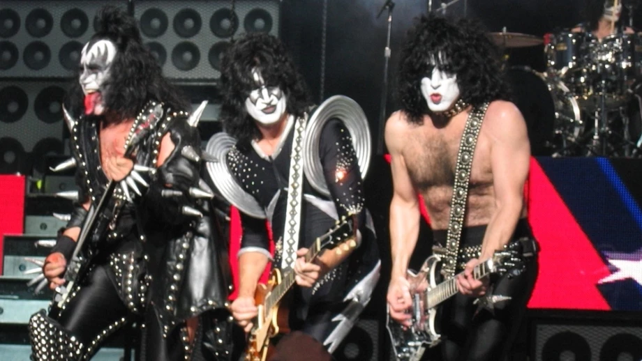 Beitragsbild I was made fpr loving you Kiss Songtext — © Bild: Von Flickr user Wok - https://www.flickr.com/photos/wok/12916031/, CC BY 2.0, https://commons.wikimedia.org/w/index.php?curid=887535